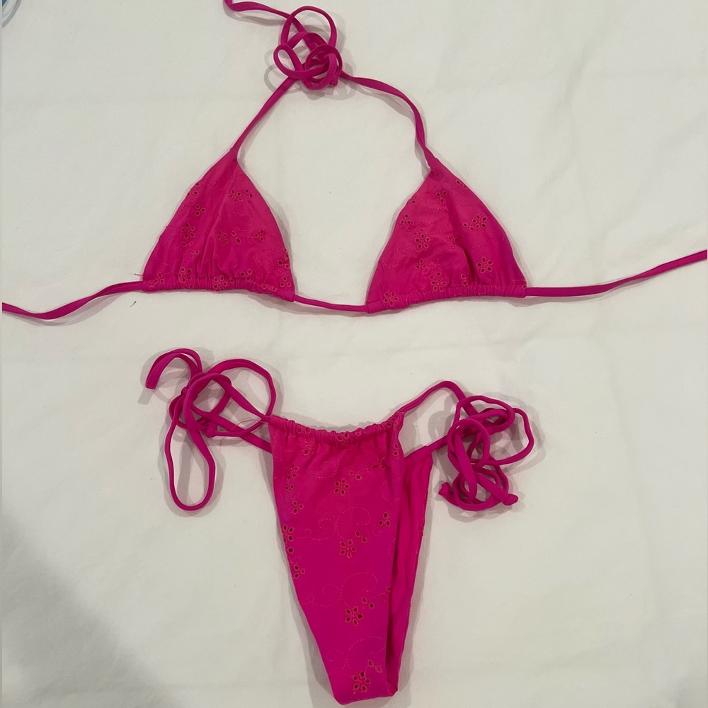 Pink floral Frankies bikini. good condition. Medium top and Medium bottoms